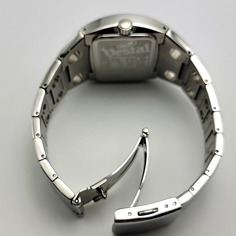 RARE Womens Chrome VESTAL Destroyer Silver Wrist Watch Polished NEW Battery 37mm - Picture 5 of 10